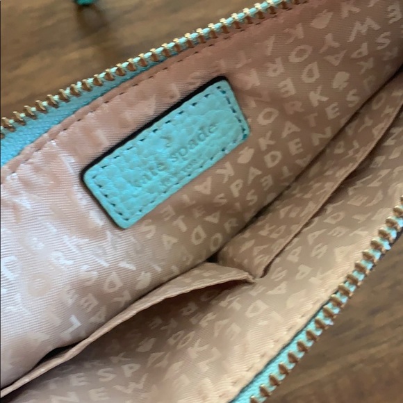 Turquoise Kate Spade wristlet wallet - Picture 5 of 8
